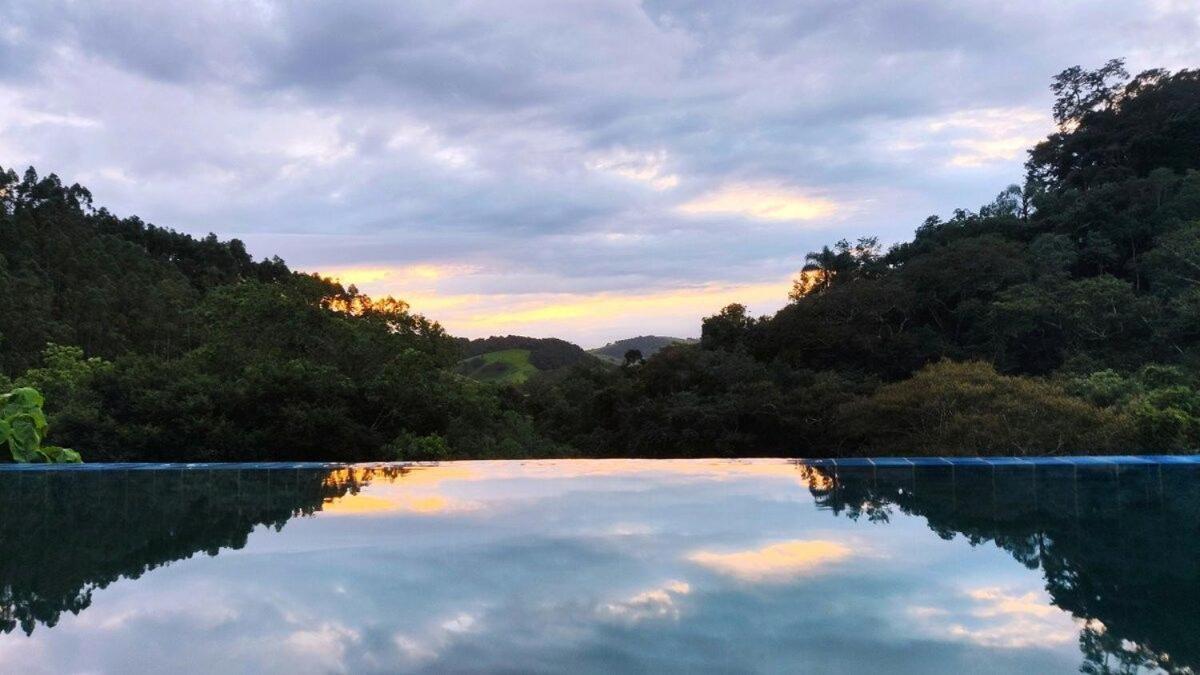Chale Do Lago Super Luxo Cunha Eksteriør billede