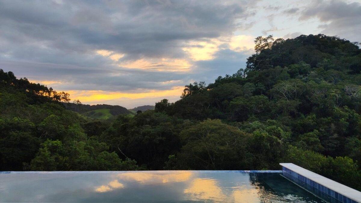 Chale Do Lago Super Luxo Cunha Eksteriør billede